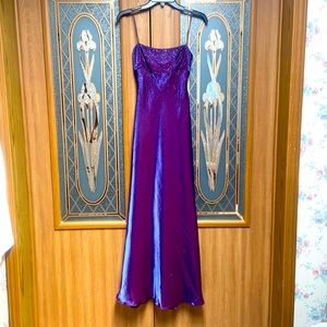 Long purple dress with bead sequins. Blue sheen.